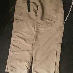 The north face pants/ shorts